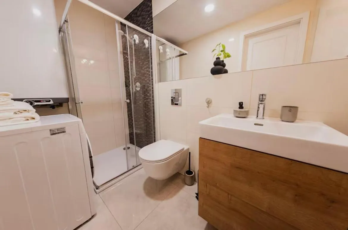Stylish Studio In The City Center Prague Apartment